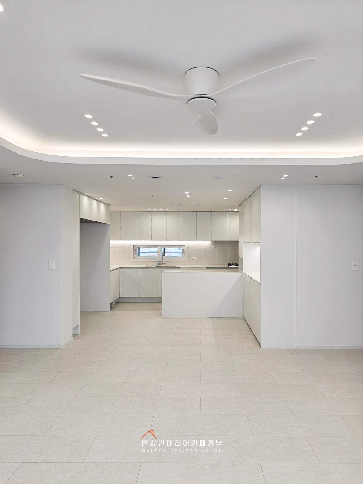 창원더샵센트럴파크2단지인테리어8.png.jpg